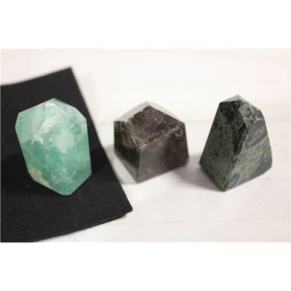 MIXED GEM CHUNKS KAMBABA, FLUORITE& MORE