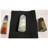 Image 1 : 3 CRYSTAL TOWERS 3.5 INCH