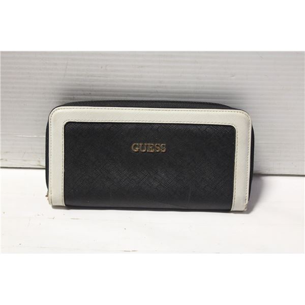 GUESS WALLET