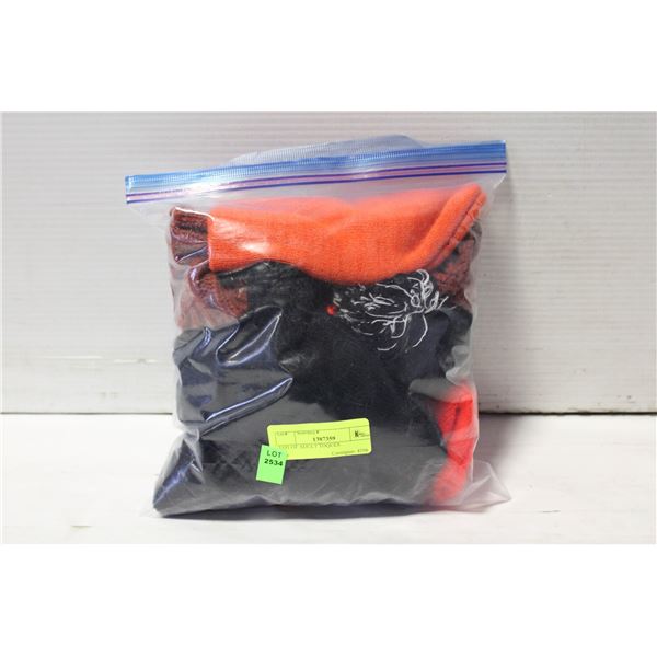 LOT OF ADULT TOQUES