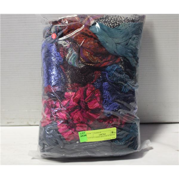 LOT OF LADIES WINTER SCARVES