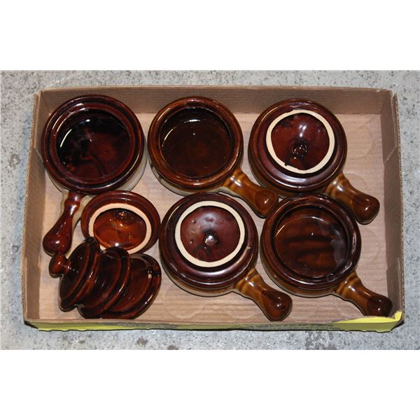 VINTAGE STONEWARE FRENCH ONION SOUP BOWLS (4)
