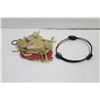 Image 1 : BRACELET & VINTAGE DOLL SADDLE