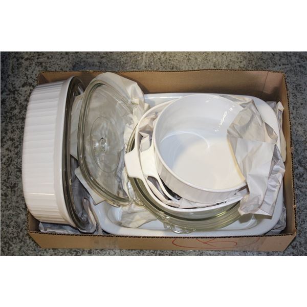 PYREX/CORNINGWARE BAKING DISHES ASSORTED