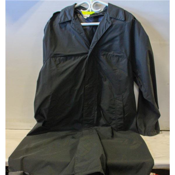 MENS'S TRENCH COAT 44 REGULAR
