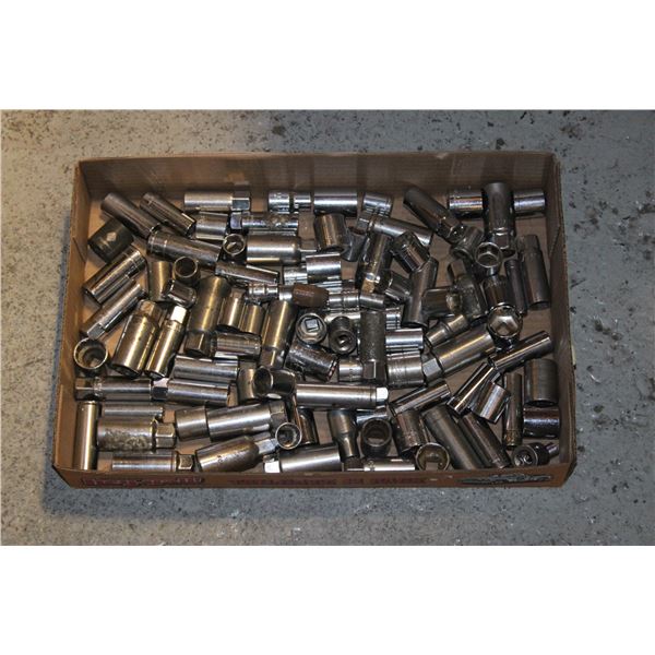 "PAWN SHOP" LOT OF ASSORTED SOCKETS
