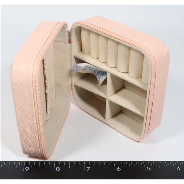 NEW SMALL ZIP UP JEWELRY STORAGE BOX