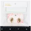 Image 1 : NEW FINGERNAIL POST GOLD TONE GREEN AND CLEAR