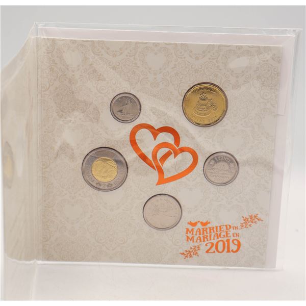 2019 MARRIAGE COIN SET IN PACKAGE