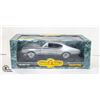 Image 1 : AAMERICAN MUSCLE 69 HURST OLDSMOBILE 1/18 SCALE