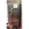 Image 1 : S&D FRIGIDAIRE 36" STAINLESS STEEL FRIDGE