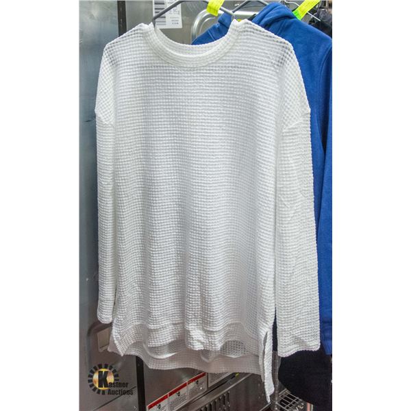 NEW WNEEDU OVERSIZED WAFFLE KNIT SWEATERS - WHITE