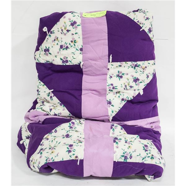 VINTAGE PATCHWORK QUILT DOUBLE SIZE
