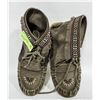 Image 1 : SIZE 9 LADIES LAURENTIAN CHIEF MOCASSINS