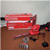 Image 1 : NEW CRAFTMAN 2-IN-18" HEDGE TRIMMER & 4" SHEAR KIT