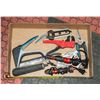 Image 1 : FLAT OF MISC TOOLS INCLUDING DREMEL