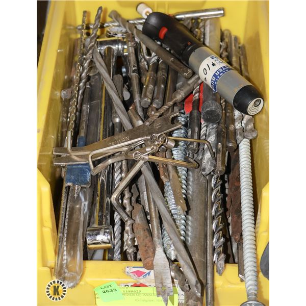 PARTS ORGANIZER OF ASSORTED BITS