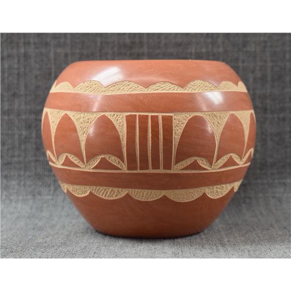 JEMEZ POTTERY BOWL (E.D. YEPA)