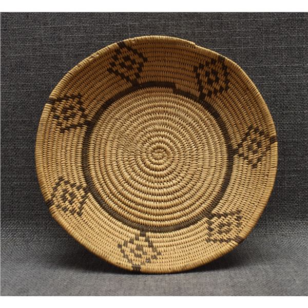 NEVADA SHOSHONE BASKETRY TRAY