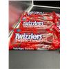 Image 2 : Lot of Six 454g Packages of Twizzlers Strawberry Twists