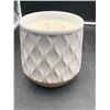 Image 1 : White Ceramic Candle 3 Wick