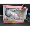 Image 3 : JC Toys – La Newborn 14″ Life-Like Smiling Newborn Doll w/ Accessories