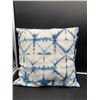 Image 1 : Designers Guild Indoor/Outdoor Toss Cushion, 45cm x 45cm