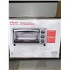Image 2 : Black+Decker 4-Slice Toaster Oven With EvenToast Technology