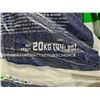 Image 3 : 20kg Contractor’s Choice Ice Melt Fundant Bags