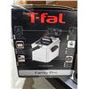 Image 2 : T-fal Family Pro Deep Fryer FR500051