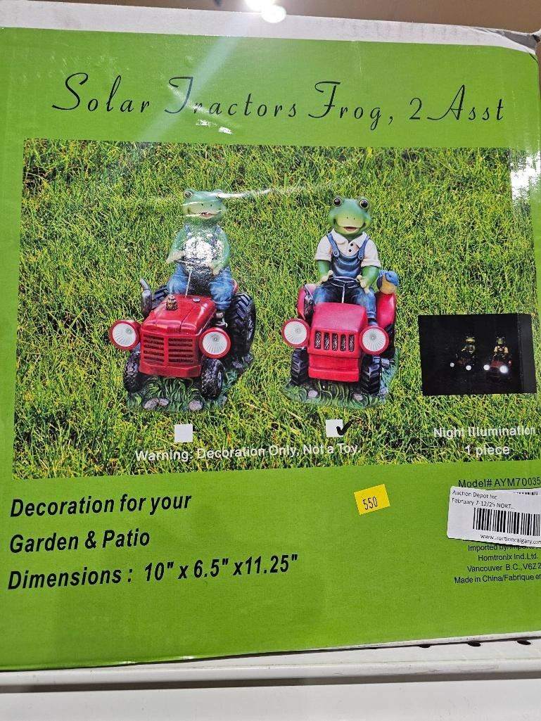 Solar Tractor Frog Decorations, 2-piece Set