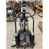 Image 2 : ProForm Smart Strider 735 Elliptical Trainer