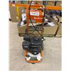 Image 2 : Husqvarna CR950 Pressure Washer