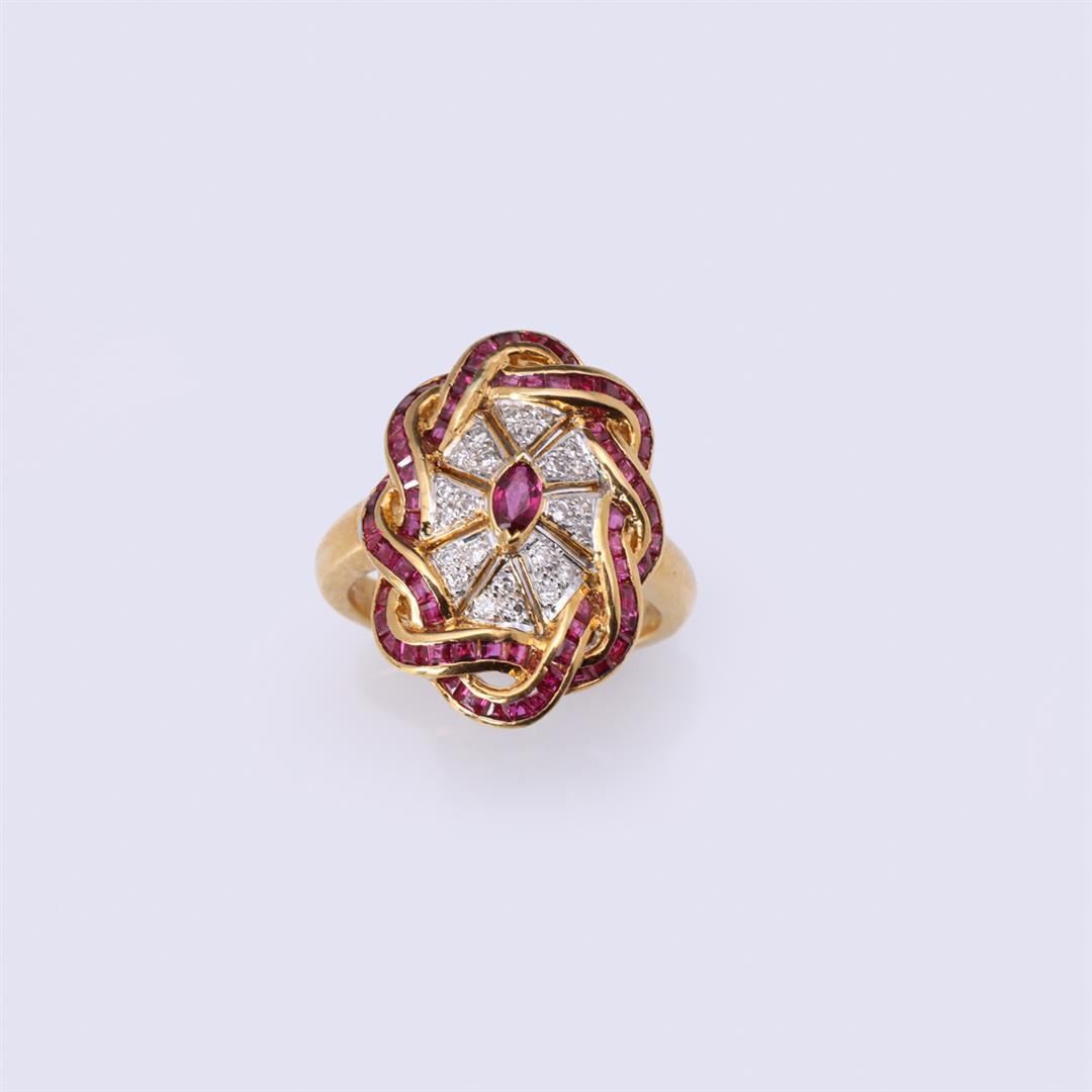 Heavy 18k Yellow Gold Ruby & Diamond Art Deco Style Ring