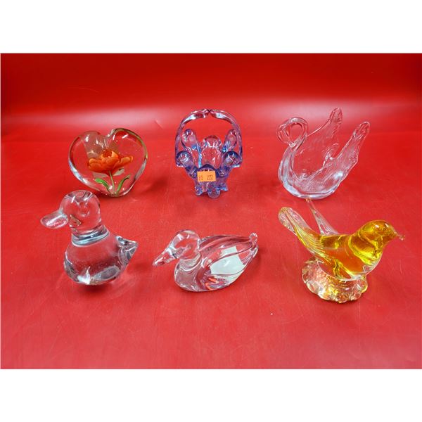 Glass & Crystal Animal Sculptures & Décor