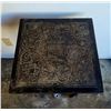 Image 2 : Antique Arts & Crafts Side Table