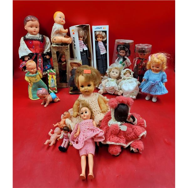 VTG Lot Of Dolls