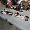 Image 3 : PAIR OF SKIIS WITH POLES AND PAIR OF SOLOMAN BOOTS