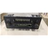 Image 2 : 85 FORD F150 STOCK STEREO CASSETTE DECK