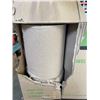 Image 2 : CASE OF 12 600' ROLLS OF PREMIUM HAND ROLL TOWELS