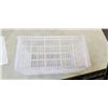 Image 2 : 20 STACKING PLASTIC BINS