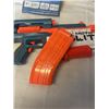 Image 2 : NERF GUN - NEVER USED - "ELITE 2.0 MOTO BLITZ" GUN WITH BULLETS