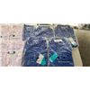 Image 2 : 5 NEW BIZ COLLECTION BLUE PINSTRIPE DRESS SHIRTS SIZE 6, AND 6 NEW PINK PINSTRIPE DRESS SHIRTS SIZE 