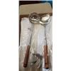 Image 2 : 36 NEW PAIRS OF WOK TOOLS, SPATULA AND LADLES