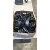 Image 2 : 2 BOXES OF HEADPHONES, MICROPHONE AND ELECTRONICS