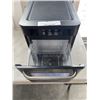 Image 3 : AS NEW INSIGNIA 44LB PORTABLE NUGGET ICE MAKER - TESTED WORKING, RETAIL $699