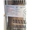 Image 4 : AS NEW INSIGNIA 44LB PORTABLE NUGGET ICE MAKER - TESTED WORKING, RETAIL $699