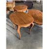 Image 3 : 3 PC LIVING ROOM TABLE SET