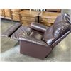 Image 4 : LAY-Z-BOY LEATHER RECLINER