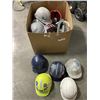 Image 1 : LARGE LOT OF ASSORTED HARD HATS